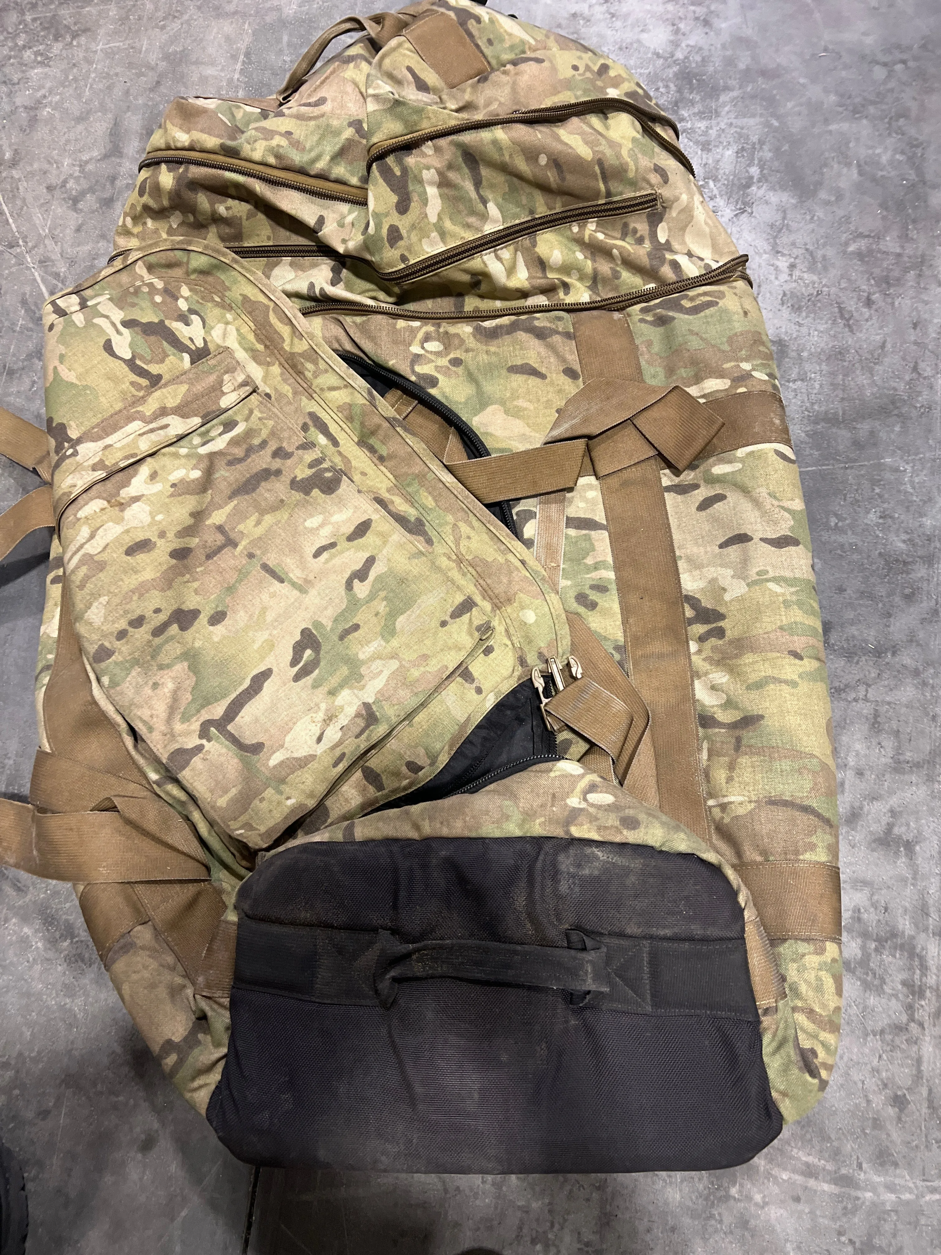 ARMY ACU DIGITAL FORCE PROTECTOR GEAR FPG ROLLING FOOTLOCKER WHEELS