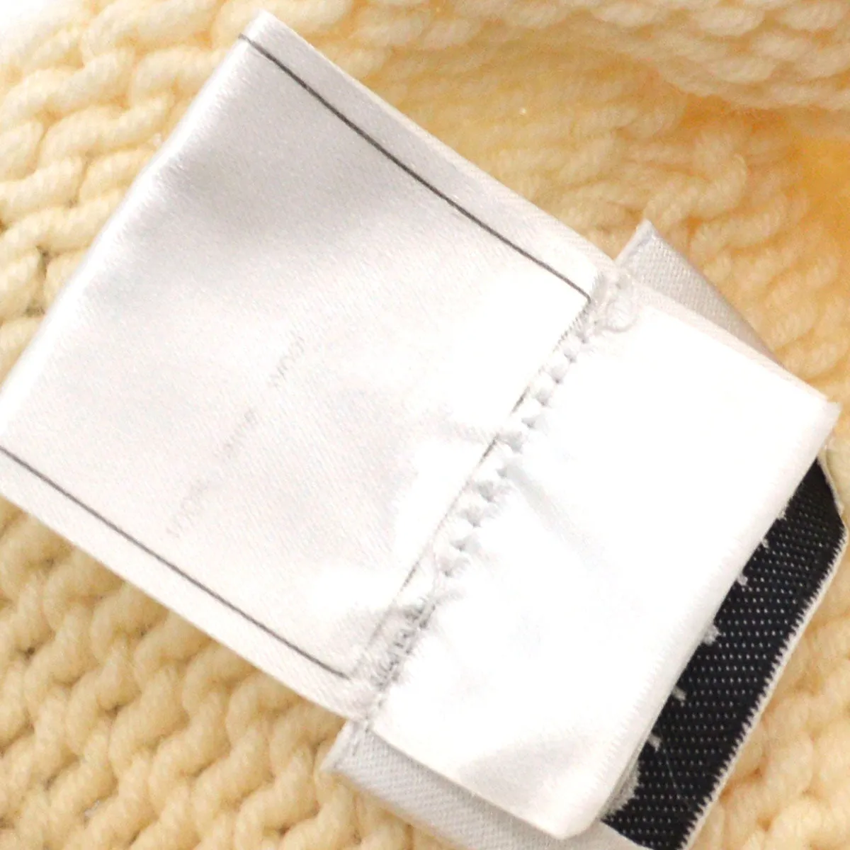 Chanel 1999 Fall fisherman's knit mock-neck jumper #38