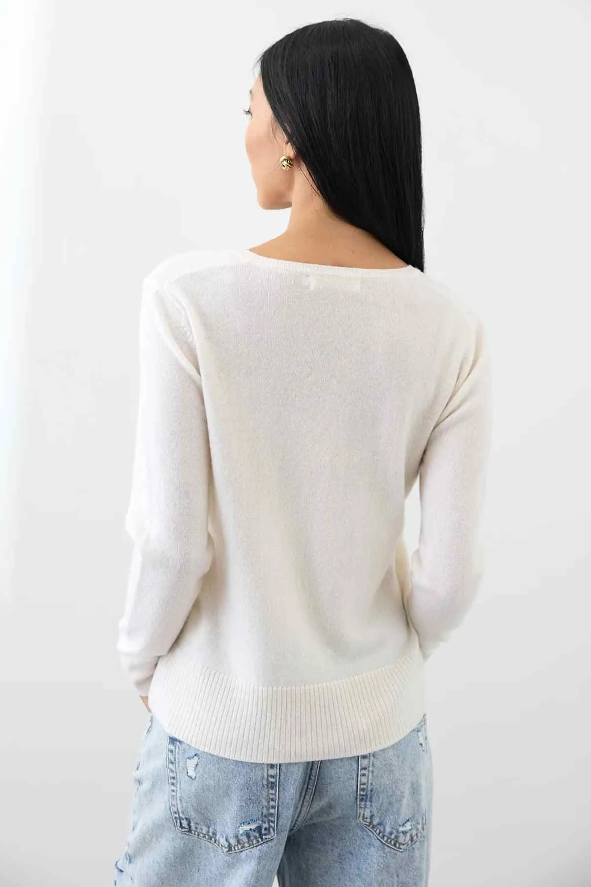 ESSENTIAL SLIM VEE IVORY