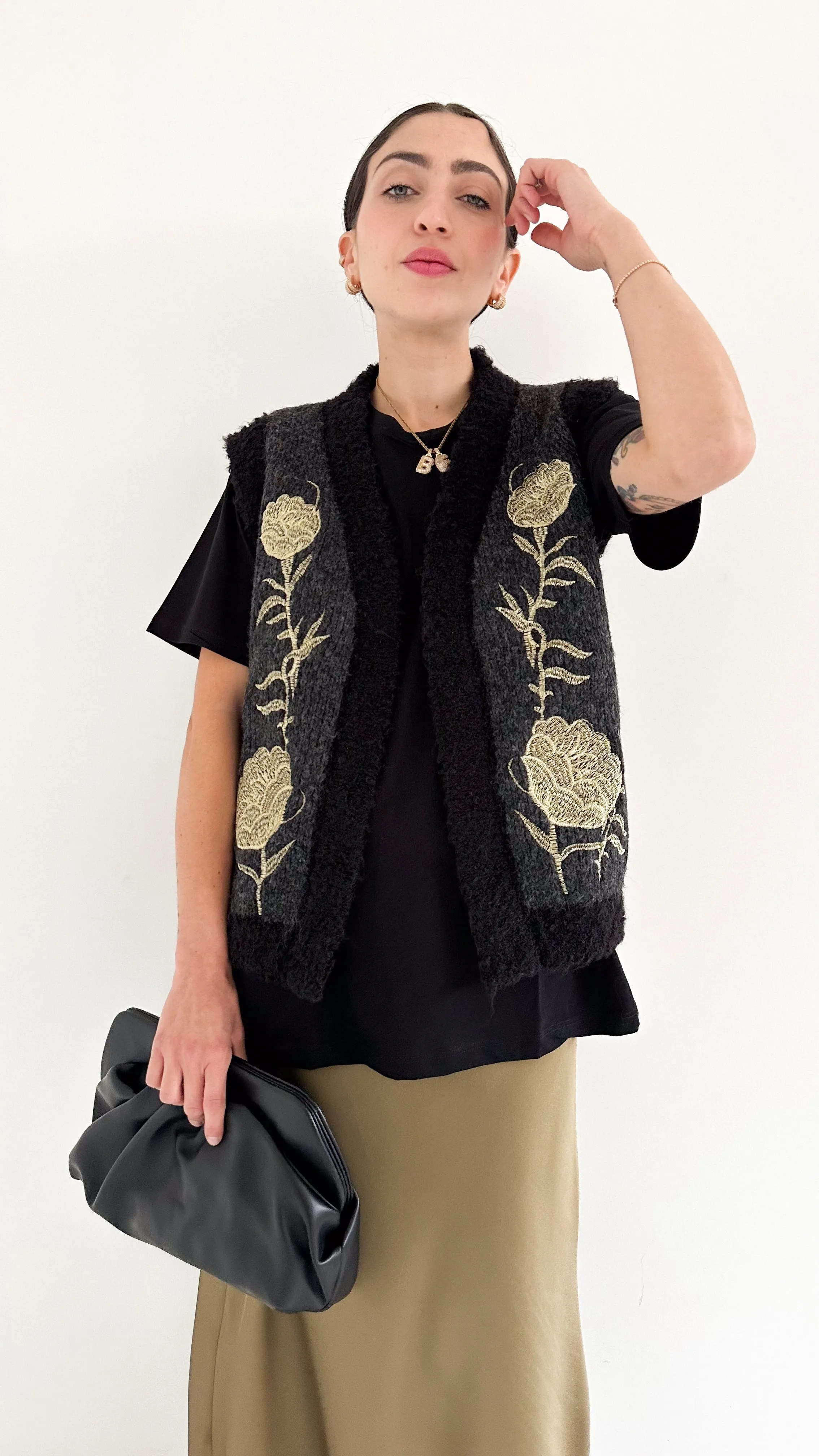 Gilet Grigio Con Dettagli