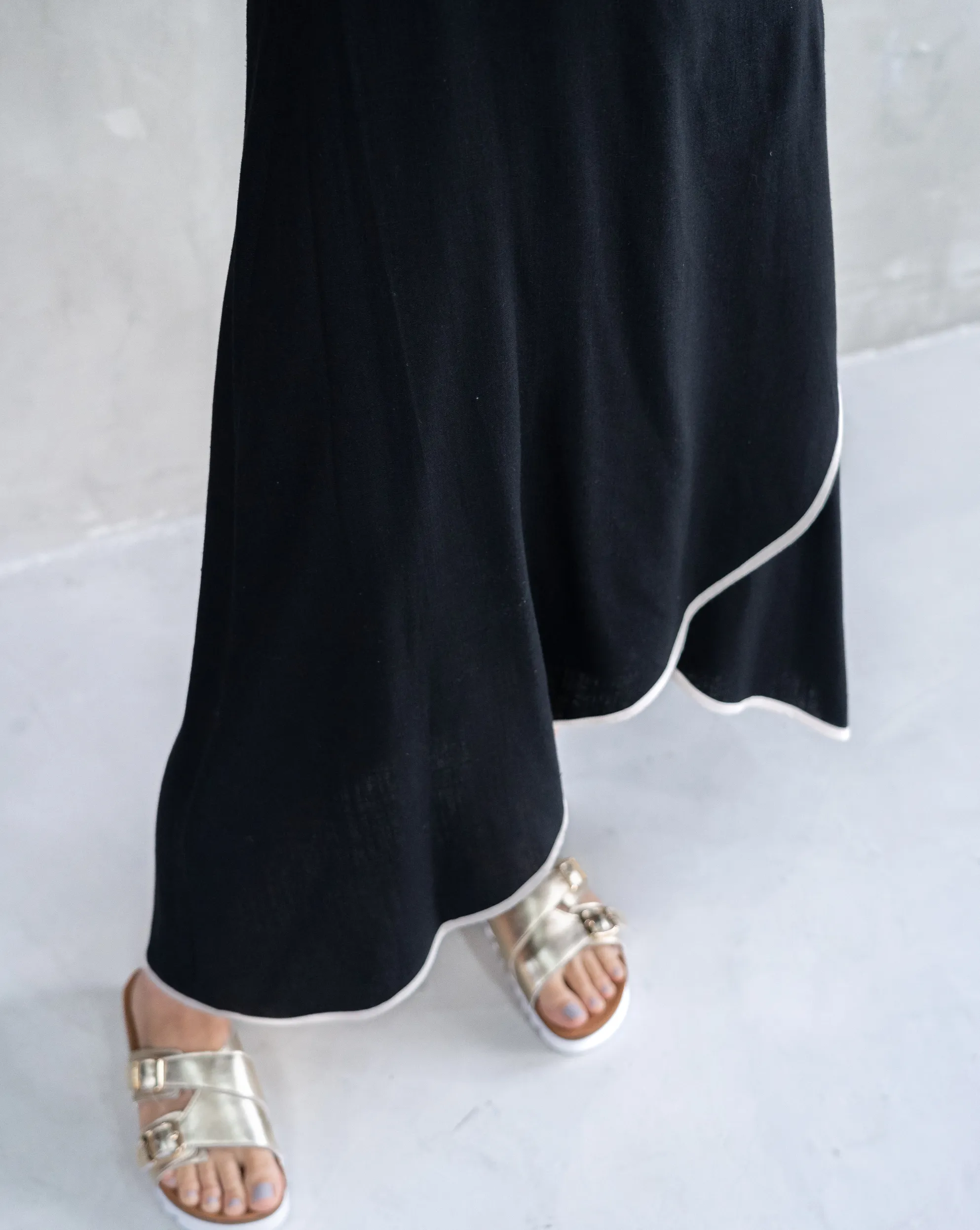 Suri Strappy Dress | Black & Beige