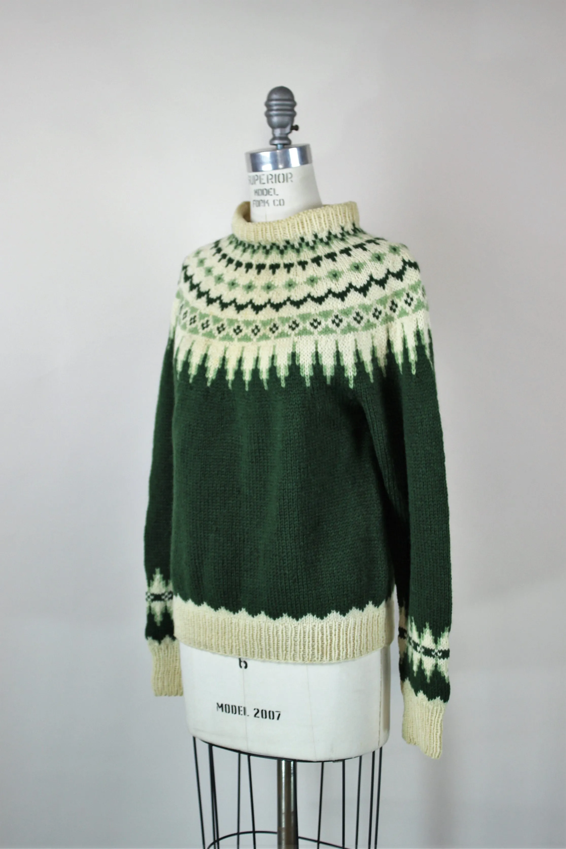 Vintage 1950s William Schmidt Co Oslo Nordic Wool Pullover Sweater