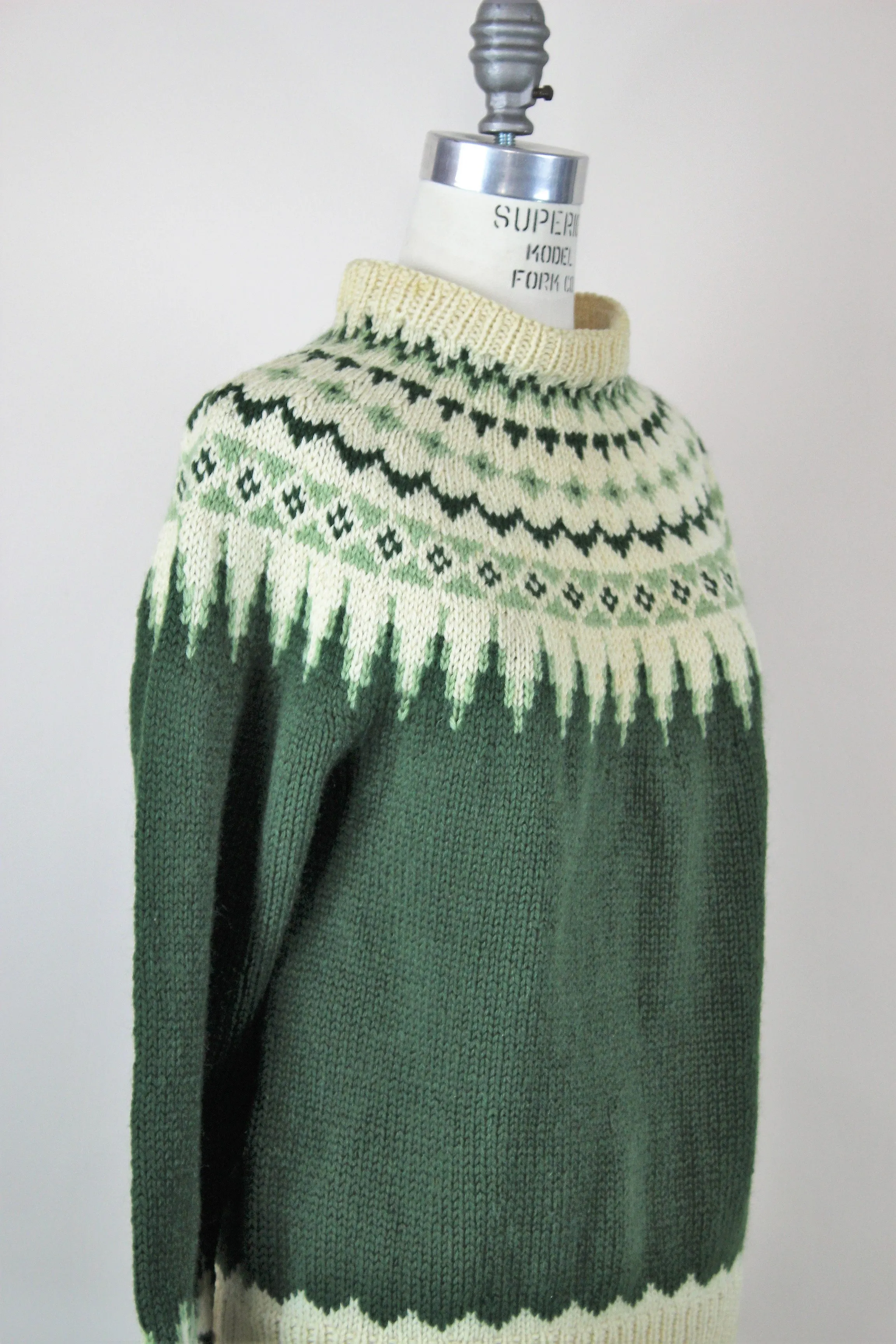 Vintage 1950s William Schmidt Co Oslo Nordic Wool Pullover Sweater