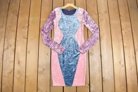 Vintage 1970s Crushed Velvet Velour Dress / Body Con / Abstract / Color block / Retro Womenswear