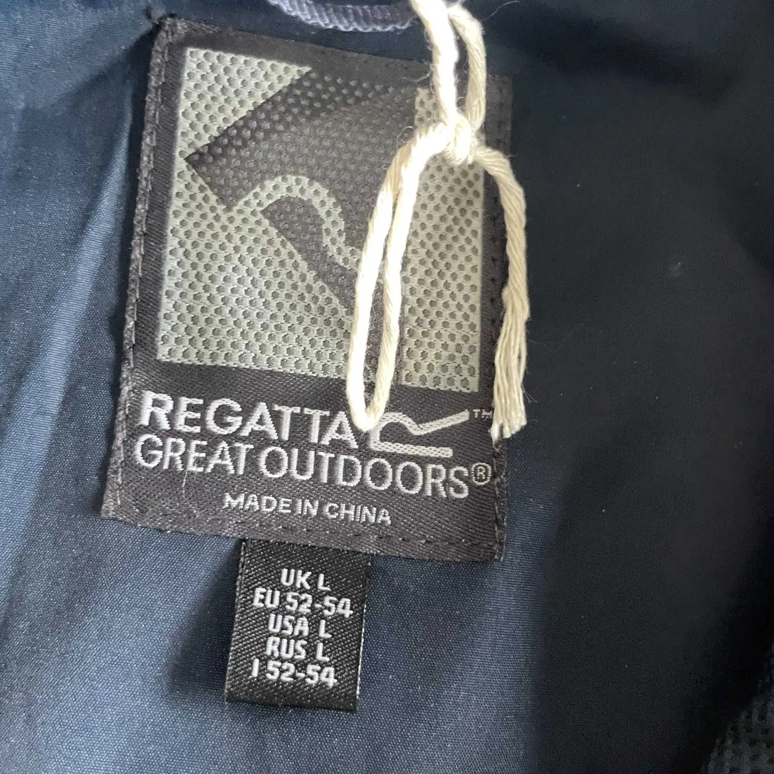 Vintage men Regatta Hydrafort navy full zip hooded rain coat in L|L30 W23|SKU 5710