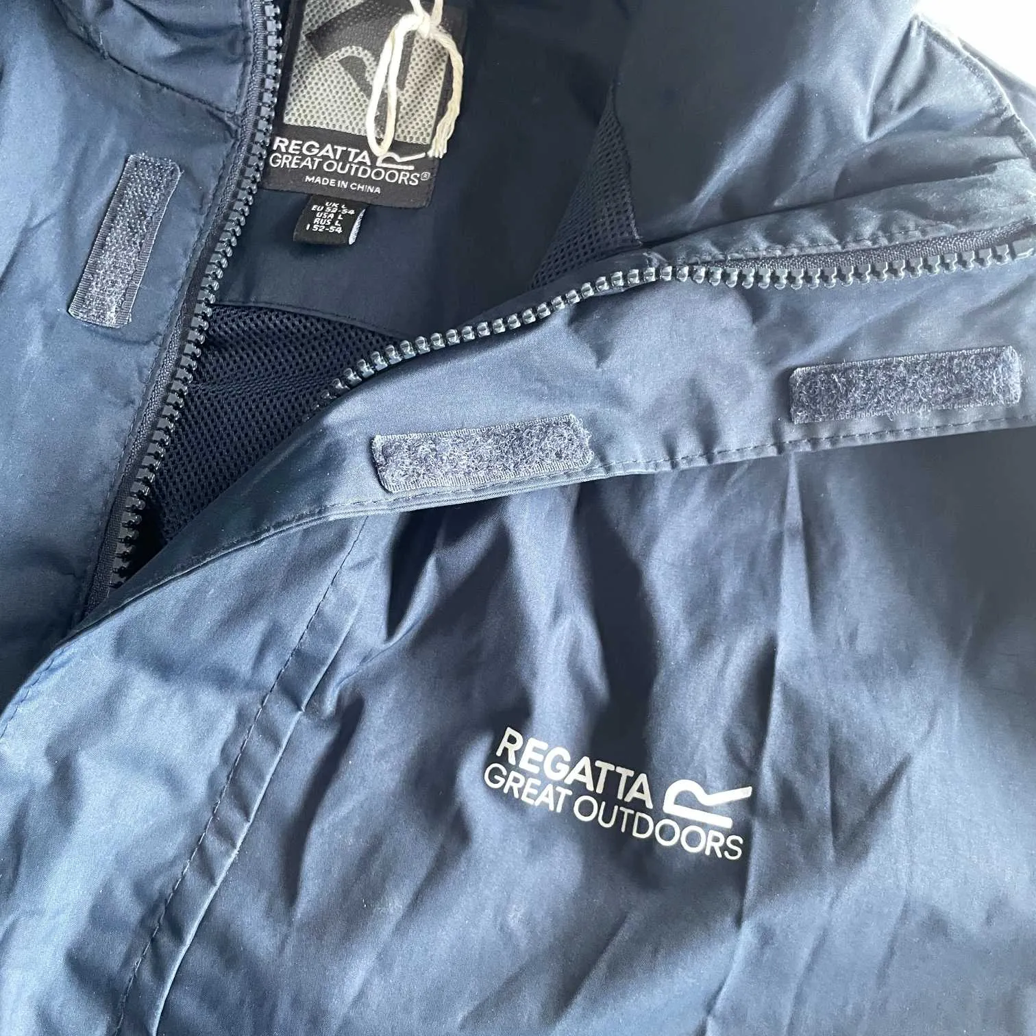 Vintage men Regatta Hydrafort navy full zip hooded rain coat in L|L30 W23|SKU 5710